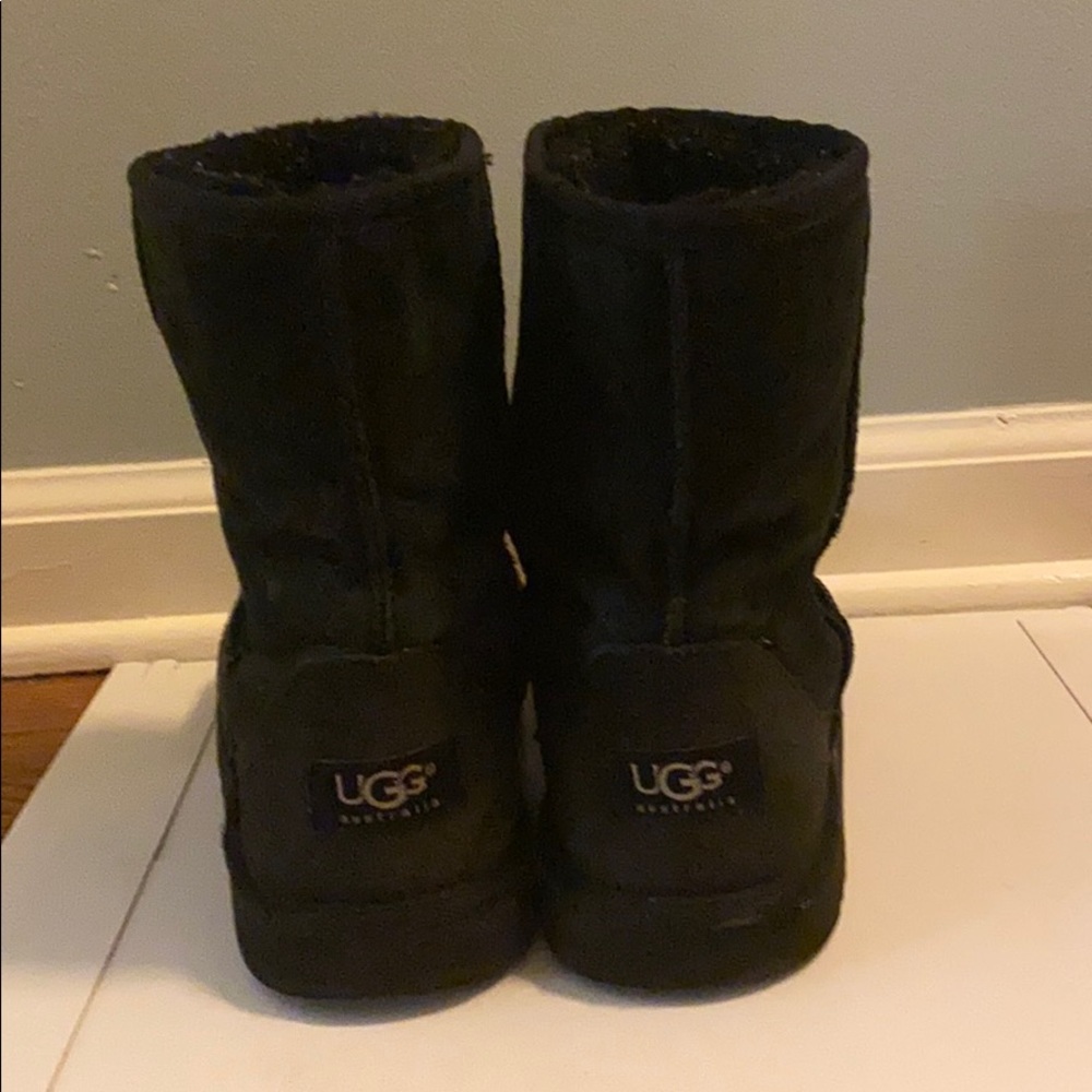 Classic Short II Ugg Boots (black)